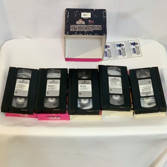 The Pink Panther 5 VHS Movie Collection Box Set Peter Sellers Classic comedy GUC - Picture 9 of 11